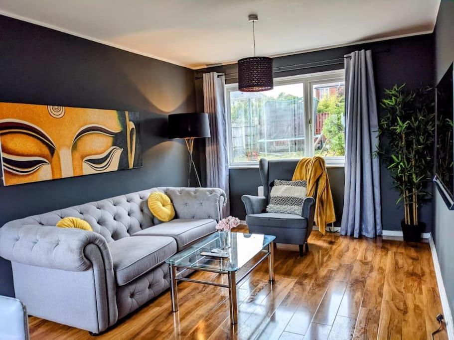 Hidden Gem !Stunning 3 Bedroom Home In Sheffield Handsworth Eksteriør bilde